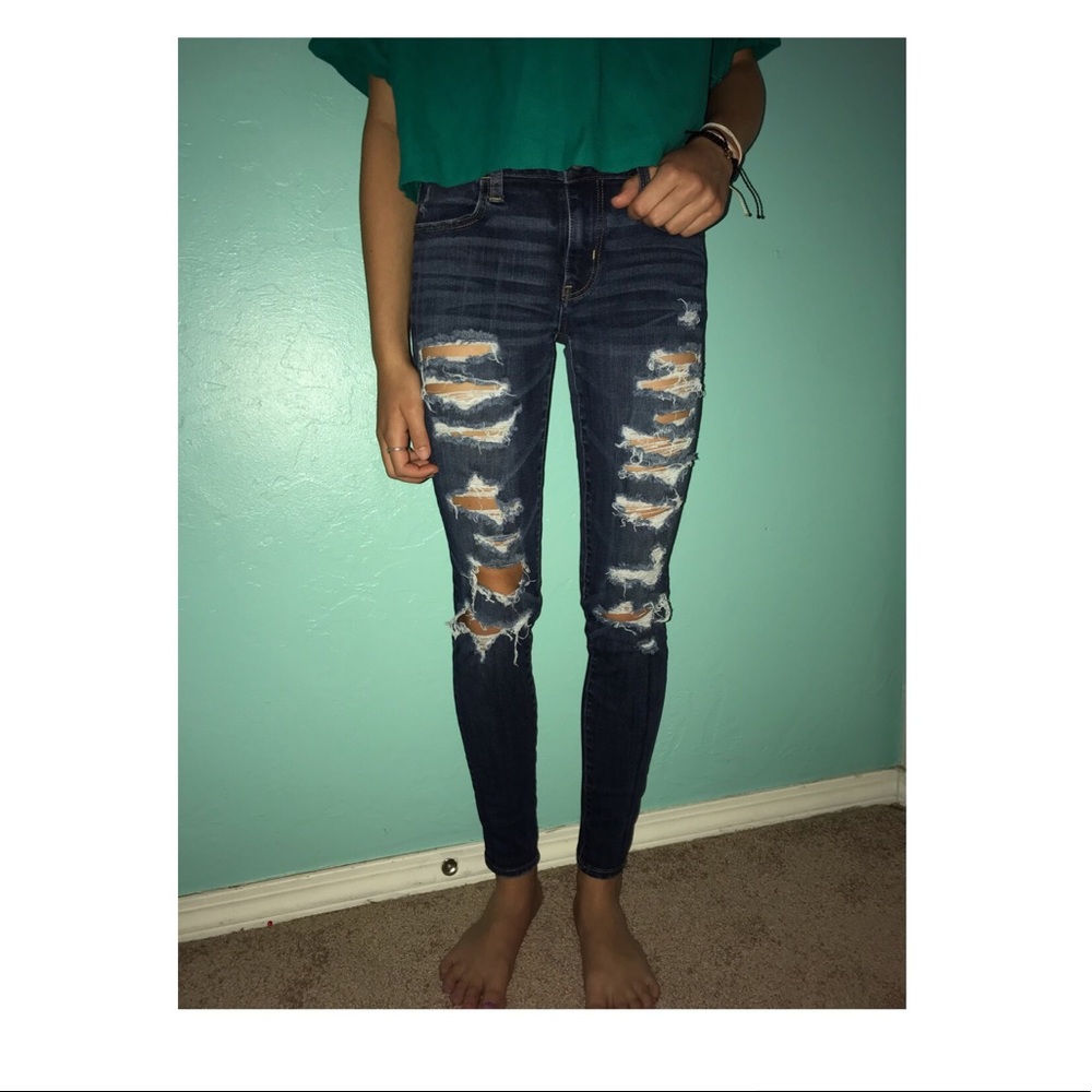 🤩 American Eagle Ripped Skinny Jeans 🤩